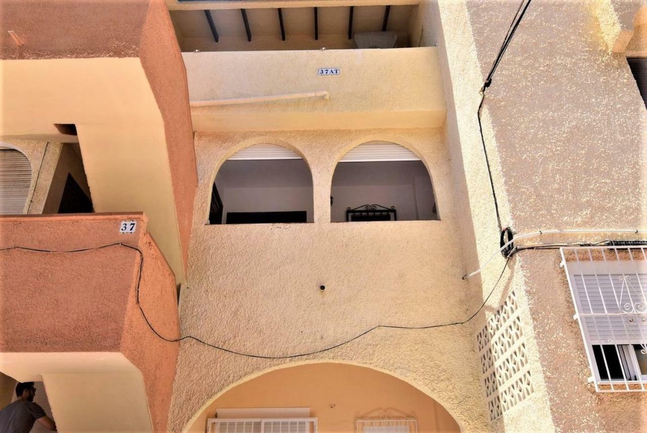 34 Retro Beach House - Alicante Real Estate Торевиеха Екстериор снимка