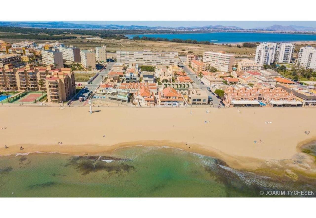 34 Retro Beach House - Alicante Real Estate Торевиеха Екстериор снимка